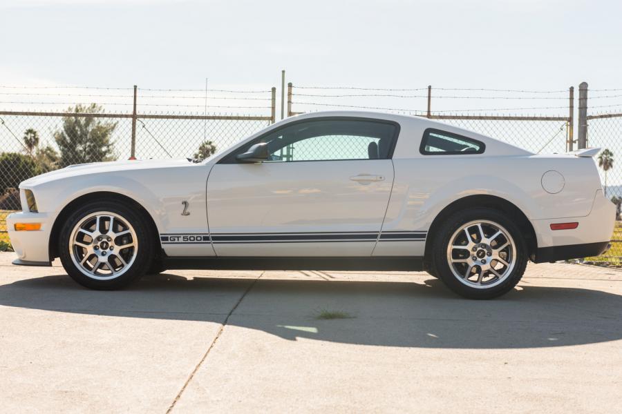  Shelby GT500 2007 года  (фото 11 из 128)